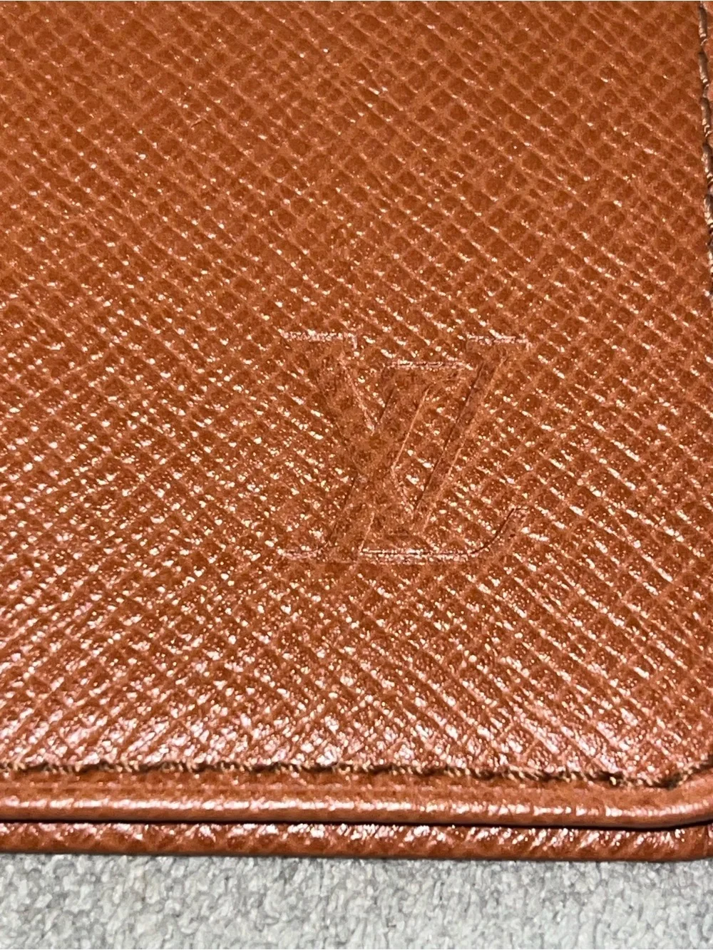 Louis Vuitton NWOT Taiga Leather ID/Card Holder